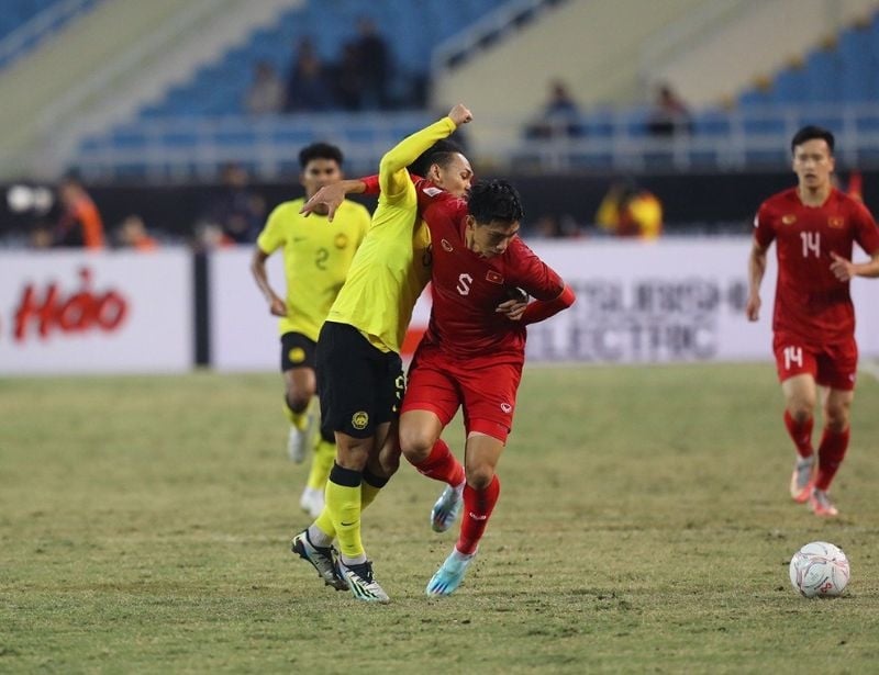 Lựa chọn giày đá bóng cho cầu thủ có lối chơi tấn công